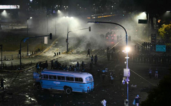 Se registraron disturbios en el Obelisco tras los festejos en apoyo a la Selección Se registraron disturbios en el Obelisco tras los festejos en apoyo a la Selección