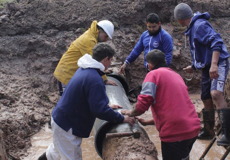 SAMEEP concluyó la reparación en Av. Las Piedras y avanza la recuperación del servicio SAMEEP concluyó la reparación en Av. Las Piedras y avanza la recuperación del servicio