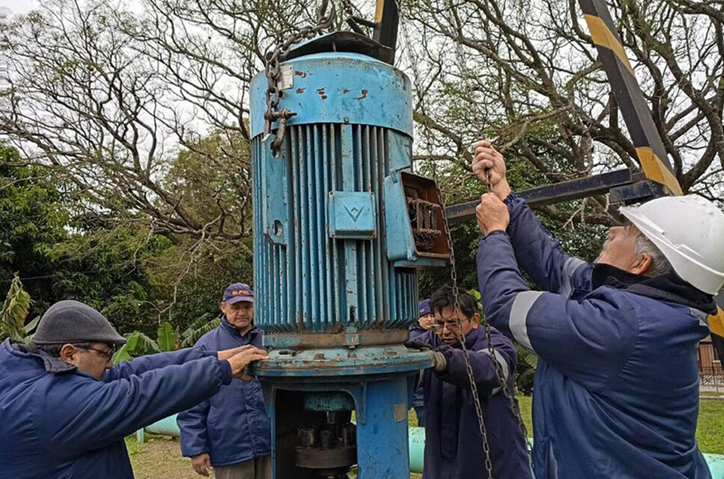 Reparan bomba de impulsión para normalizar servicio de agua en Barranqueras y parte de Resistencia Reparan bomba de impulsión para normalizar servicio de agua en Barranqueras y parte de Resistencia