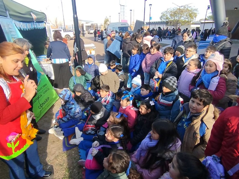 Con éxito, cerró la Feria Provincial del Libro “Chaco lee” en Resistencia Con éxito, cerró la Feria Provincial del Libro “Chaco lee” en Resistencia