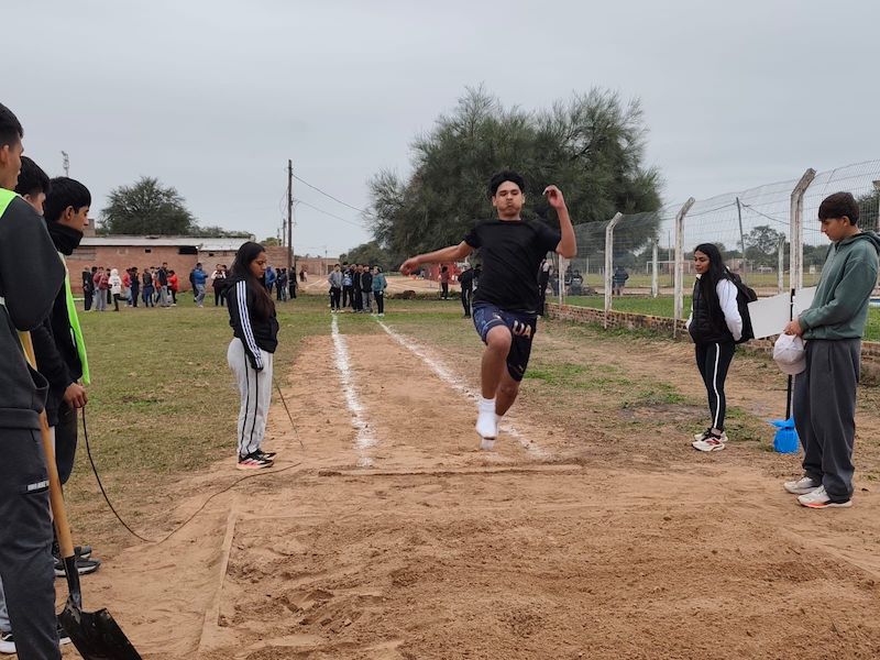 Más de 500 estudiantes de El Impenetrable participaron de los Juegos Intercolegiales de Atletismo Más de 500 estudiantes de El Impenetrable participaron de los Juegos Intercolegiales de Atletismo