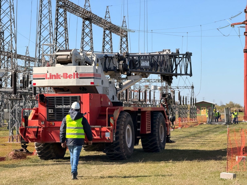 La mega obra eléctrica para la nueva línea de alta tensión Bastiani- Vilelas entra en su etapa final La mega obra eléctrica para la nueva línea de alta tensión Bastiani- Vilelas entra en su etapa final