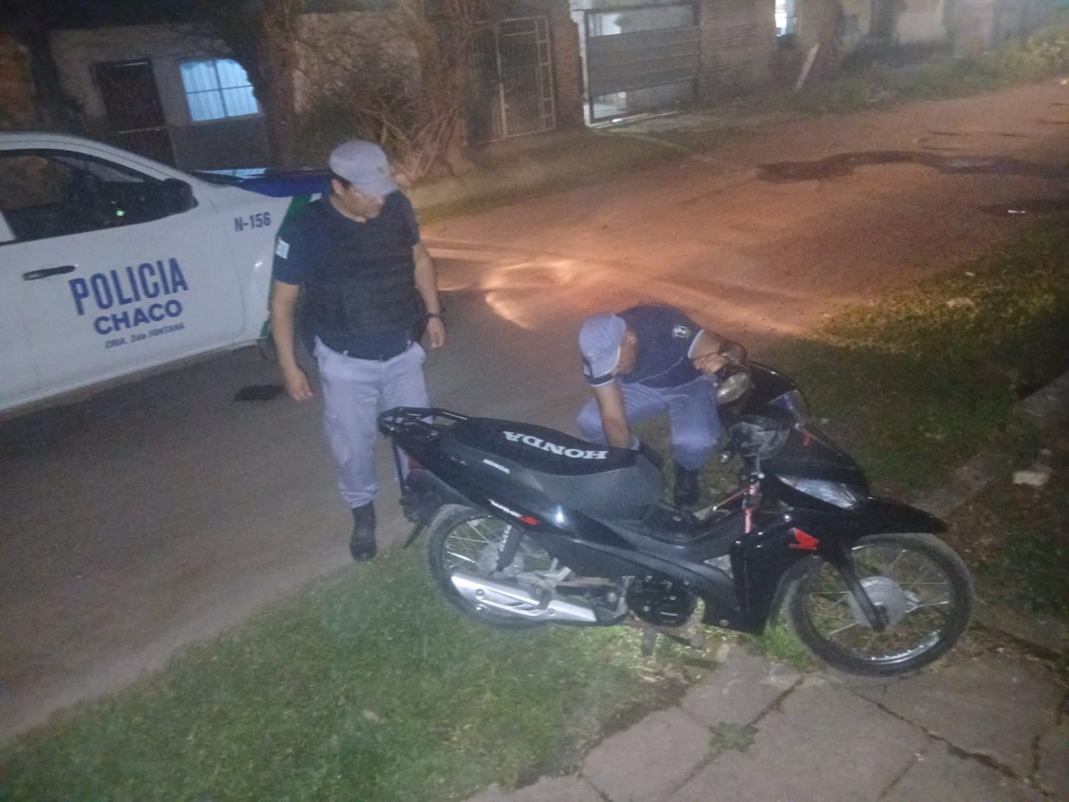 En Fontana, recuperaron una motocicleta robada a mano armada tras un rápido operativo cerrojo
