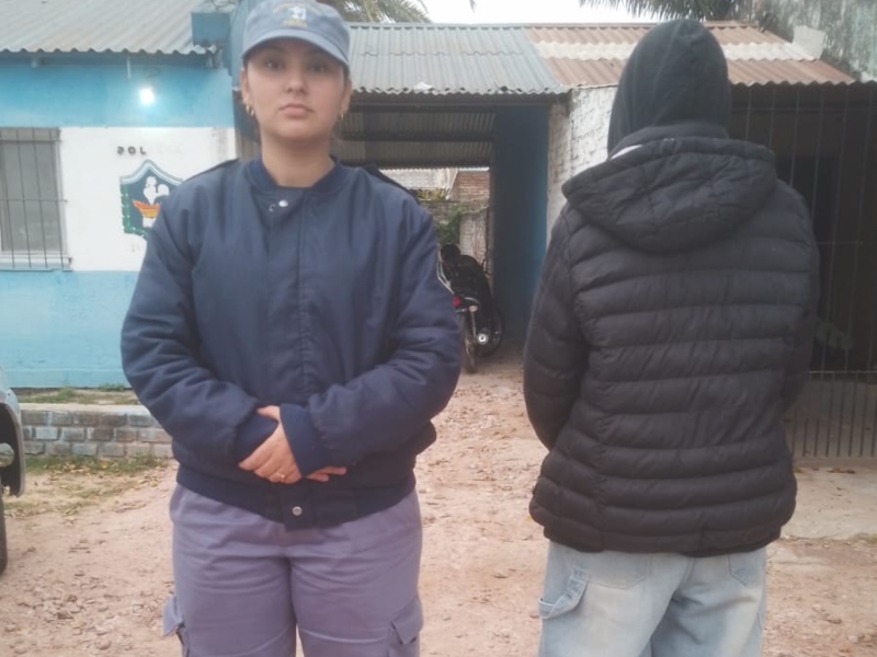 Encontraron sana y salva a la adolescente que era buscada en Villa Ángela Encontraron sana y salva a la adolescente que era buscada en Villa Ángela