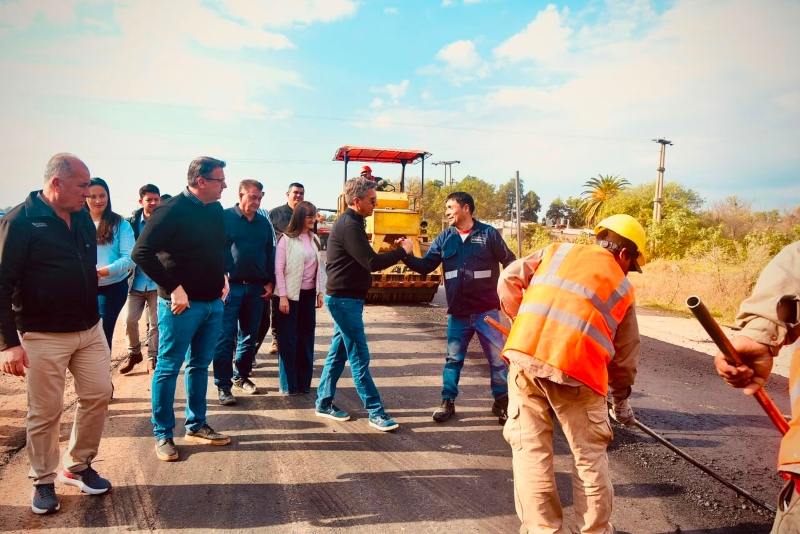 En Las Breñas, Zdero supervisó el avance de las obras en la ruta provincial 6 En Las Breñas, Zdero supervisó el avance de las obras en la ruta provincial 6