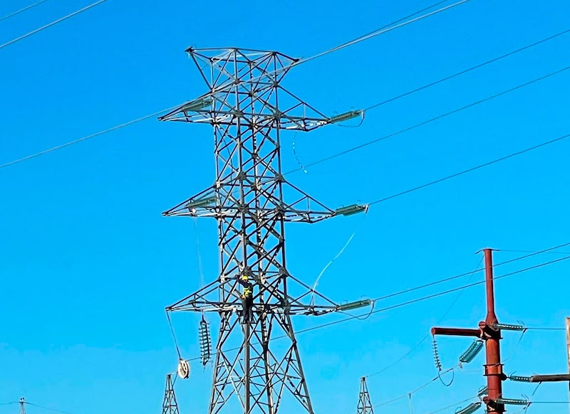Bastiani- Vilelas: se normaliza el sistema eléctrico tras los trabajos en la nueva doble terna de alta tensión Bastiani- Vilelas: se normaliza el sistema eléctrico tras los trabajos en la nueva doble terna de alta tensión