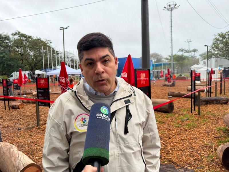 Bienal 2026: “Es impresionante, hay una circulación de público permanente”, destacó el presidente de Cultura, Mario Zorrila Bienal 2026: “Es impresionante, hay una circulación de público permanente”, destacó el presidente de Cultura, Mario Zorrila