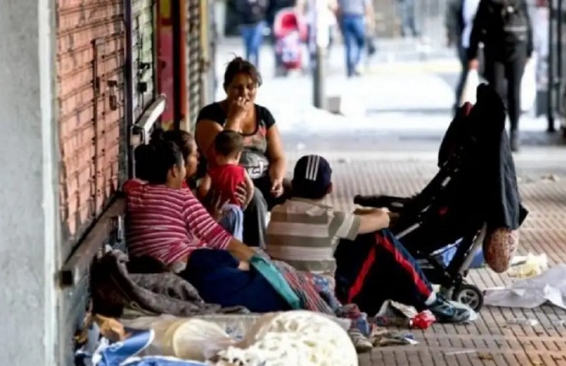 Alarma social: según la UCA, la pobreza volvió a subir y ya roza el 30% Alarma social: según la UCA, la pobreza volvió a subir y ya roza el 30%