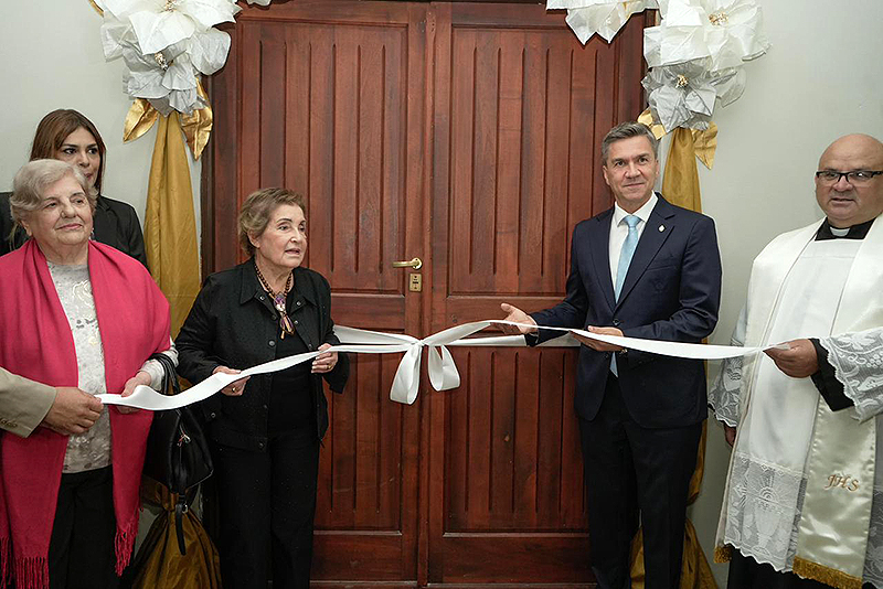 Zdero volvió a su Colegio para celebrar 70 años de historia y dejó inaugurado un nuevo SUM Zdero volvió a su Colegio para celebrar 70 años de historia y dejó inaugurado un nuevo SUM