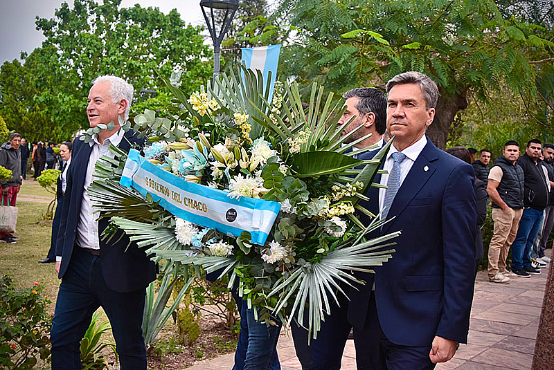 Zdero encabezó el acto central por el 176° Aniversario del paso a la inmortalidad del General San Martín Zdero encabezó el acto central por el 176° Aniversario del paso a la inmortalidad del General San Martín