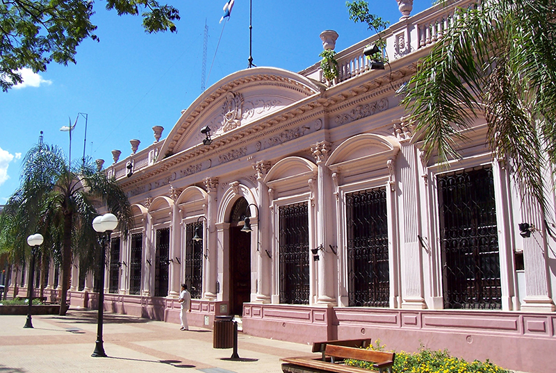 El Gobierno de Misiones extendió la rebaja de aportes jubilatorios a empleados de empresas estatales El Gobierno de Misiones extendió la rebaja de aportes jubilatorios a empleados de empresas estatales