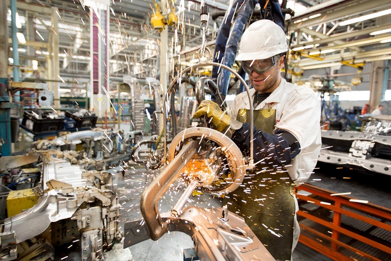 La actividad económica mejoró en junio, pero acumuló un retroceso del 0,9% en el segundo trimestre La actividad económica mejoró en junio, pero acumuló un retroceso del 0,9% en el segundo trimestre