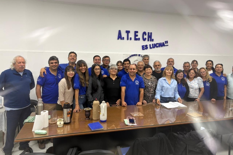 Asumieron las autoridades electas de la ATECH y ratificaron el paro docente del lunes 3 de agosto Asumieron las autoridades electas de la ATECH y ratificaron el paro docente del lunes 3 de agosto