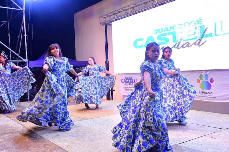 Más de 30 escuelas participaron del 3° Encuentro de Danzas en J. J. Castelli Más de 30 escuelas participaron del 3° Encuentro de Danzas en J. J. Castelli