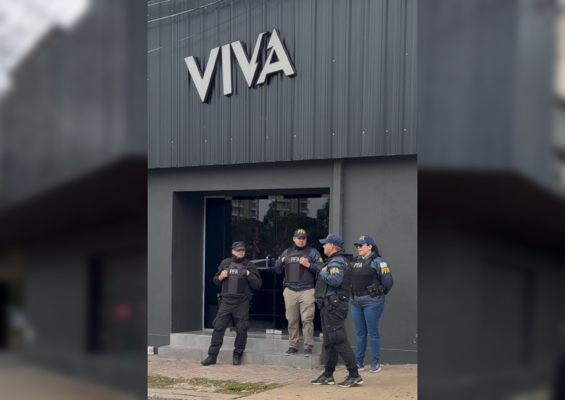 Más de 40 allanamientos en Chaco y otras 6 provincias para desarticular una banda narco liderada desde la cárcel de Rawson por “El Gusano” Menocchio Más de 40 allanamientos en Chaco y otras 6 provincias para desarticular una banda narco liderada desde la cárcel de Rawson por “El Gusano” Menocchio