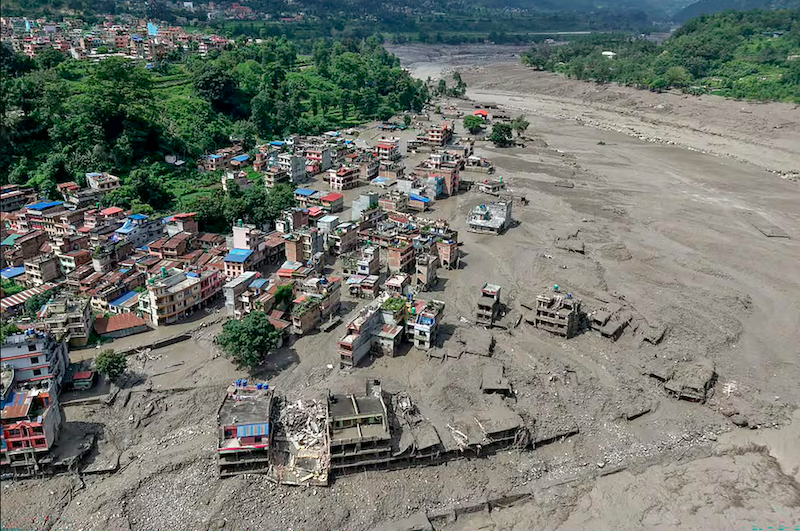 Catástrofe en Nepal y Tíbet: una inundación deja casi 100 muertos y más de 700 personas desaparecidas Catástrofe en Nepal y Tíbet: una inundación deja casi 100 muertos y más de 700 personas desaparecidas
