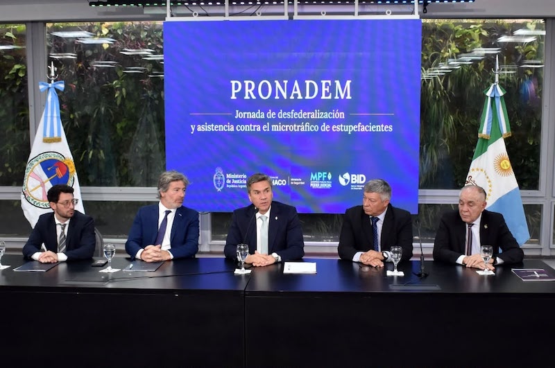 Chaco se suma a programa nacional de asistencia para fortalecer el combate al microtráfico Chaco se suma a programa nacional de asistencia para fortalecer el combate al microtráfico