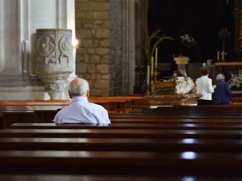 La religión como refugio: cada vez más argentinos acuden a iglesias en busca de trabajo y alimentos La religión como refugio: cada vez más argentinos acuden a iglesias en busca de trabajo y alimentos