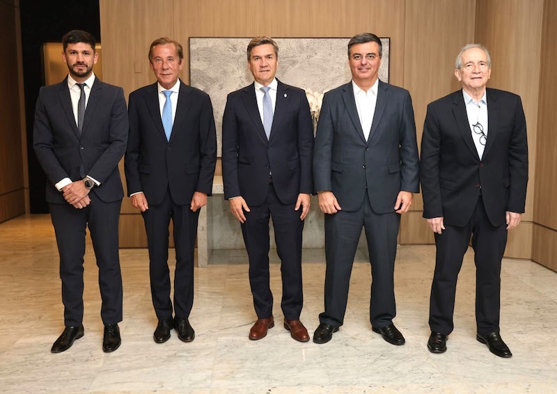 Zdero avanzó en una agenda de cooperación e inversiones con industriales de São Paulo Zdero avanzó en una agenda de cooperación e inversiones con industriales de São Paulo