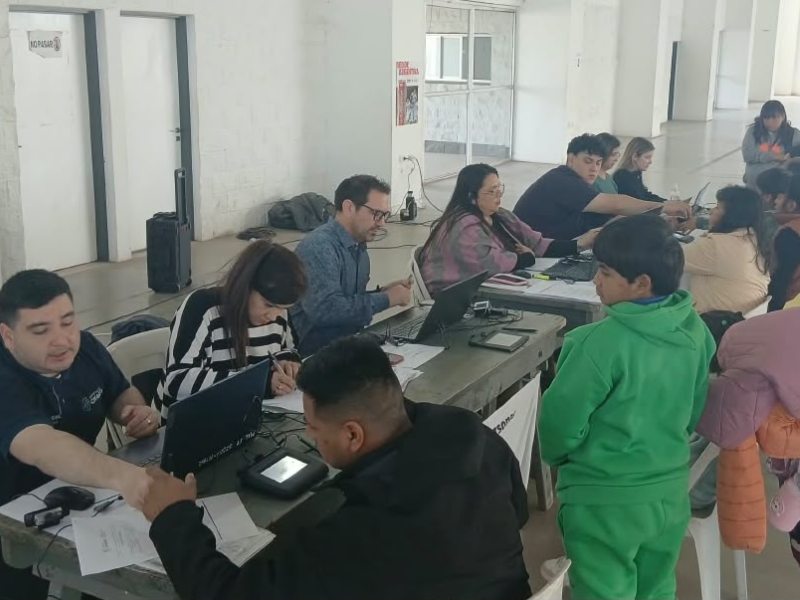 Récord en Sáenz Peña: 2.000 trámites de DNI en solo 6 días Récord en Sáenz Peña: 2.000 trámites de DNI en solo 6 días