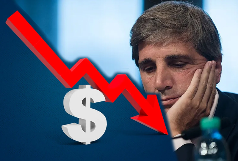 Otra mala noticia para el Gobierno: la inversión real cayó 5,4% en agosto Otra mala noticia para el Gobierno: la inversión real cayó 5,4% en agosto