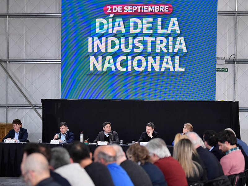Kicillof: “Si esto sigue cuatro años más será una herida de muerte para la industria” Kicillof: “Si esto sigue cuatro años más será una herida de muerte para la industria”