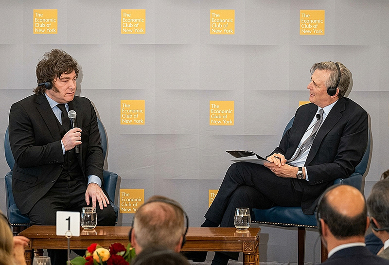 Bloomberg incomodó a Milei: “No eres un verdadero libre mercado y China es tu principal socio” Bloomberg incomodó a Milei: “No eres un verdadero libre mercado y China es tu principal socio”