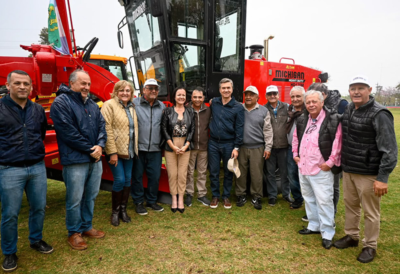 Zdero sumó equipamiento para los Consorcios Camineros de Tres Isletas Zdero sumó equipamiento para los Consorcios Camineros de Tres Isletas
