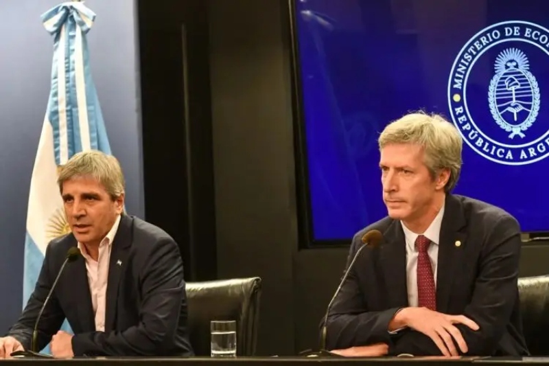Reservas de oro del BCRA: senadores del PJ ampliaron su denuncia contra Milei, Bausili y Caputo Reservas de oro del BCRA: senadores del PJ ampliaron su denuncia contra Milei, Bausili y Caputo