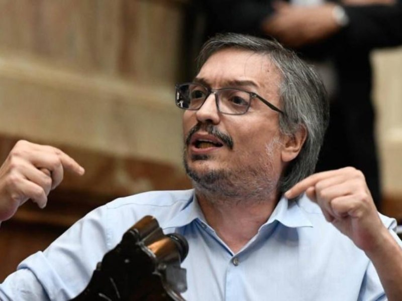 Máximo Kirchner propone crear un impuesto del 3% a la fuga de capitales: “Este instrumento representa un acto de reparación colectiva” Máximo Kirchner propone crear un impuesto del 3% a la fuga de capitales: “Este instrumento representa un acto de reparación colectiva”
