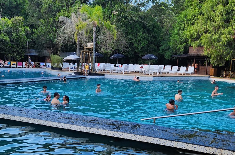Crisis nacional del turismo: Misiones reduce impuestos y vuelca 3 millones para sostener temporada baja Crisis nacional del turismo: Misiones reduce impuestos y vuelca 3 millones para sostener temporada baja