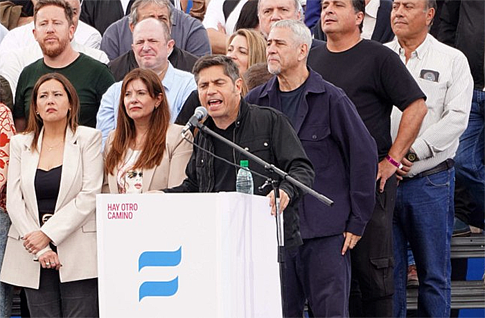 Kicillof se lanzó a presidente con un gesto a Cristina: “Está injustamente presa” Kicillof se lanzó a presidente con un gesto a Cristina: “Está injustamente presa”