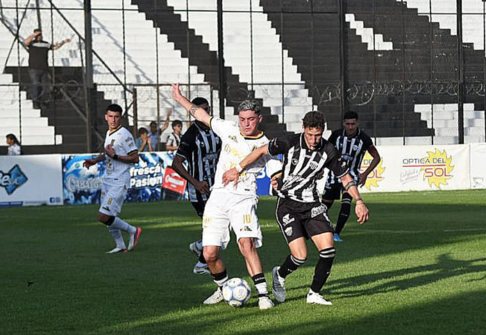 Primera Nacional: otro triunfo de Chaco For Ever en el ‘Gigante’ Primera Nacional: otro triunfo de Chaco For Ever en el ‘Gigante’