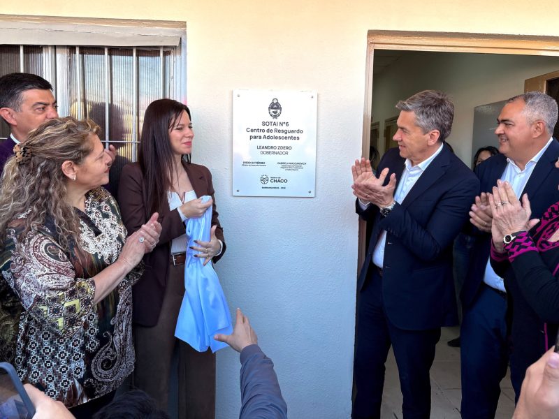 Zdero inauguró un centro de resguardo para niñas y adolescentes en Barranqueras Zdero inauguró un centro de resguardo para niñas y adolescentes en Barranqueras