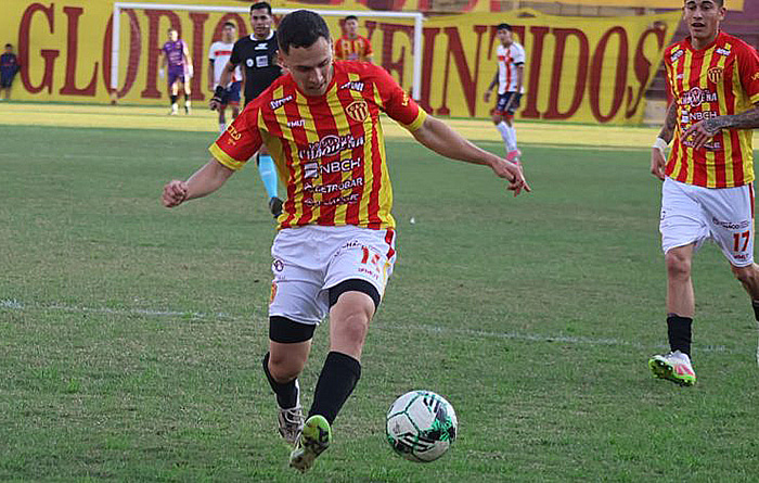 Federal A: Sarmiento tras sufrida victoria sueña con salvarse del descenso Federal A: Sarmiento tras sufrida victoria sueña con salvarse del descenso