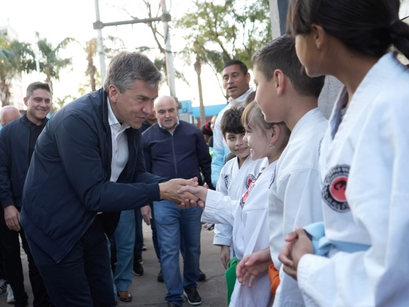 El gobernador Zdero acompaña el crecimiento del Club Chaco For Ever El gobernador Zdero acompaña el crecimiento del Club Chaco For Ever