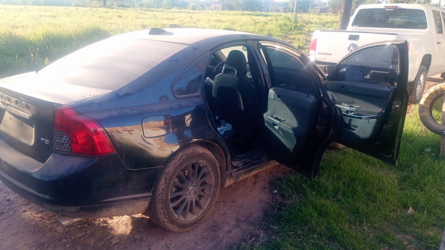 Sáenz Peña: secuestraron dos vehículos con pedido activo de otras provincias y detuvieron a un hombre Sáenz Peña: secuestraron dos vehículos con pedido activo de otras provincias y detuvieron a un hombre