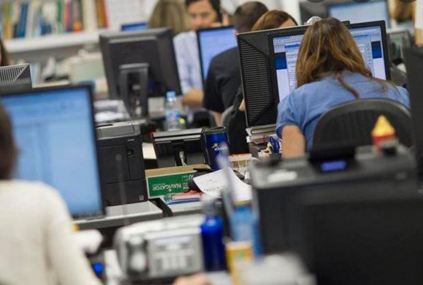 En agosto se perdieron otros 1.446 empleos públicos y la caída interanual llegó a 5,8% En agosto se perdieron otros 1.446 empleos públicos y la caída interanual llegó a 5,8%