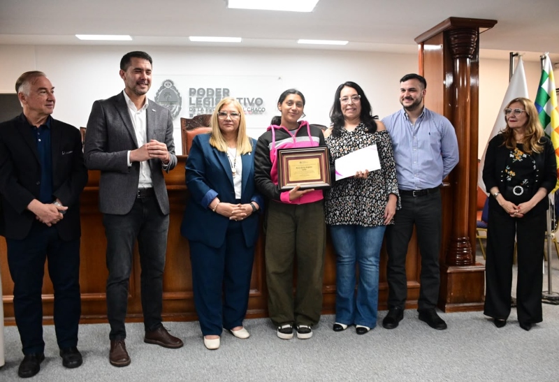 El Parlamento reconoció esfuerzo, talento y trayectoria en la edición 2026 del Premio Jóvenes Destacados El Parlamento reconoció esfuerzo, talento y trayectoria en la edición 2026 del Premio Jóvenes Destacados