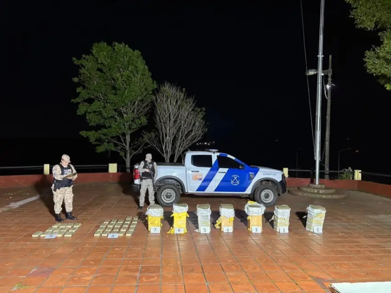 Prefectura secuestró 194 kilos de marihuana valuados en más de 740 millones de pesos Prefectura secuestró 194 kilos de marihuana valuados en más de 740 millones de pesos