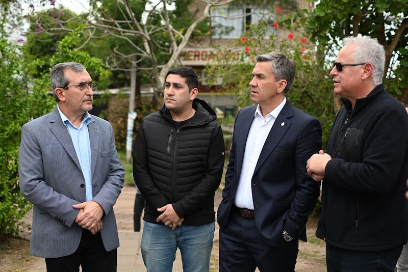Colonia Benítez: Zdero dio inicio a las obras del Paseo Urbano y la plaza principal Colonia Benítez: Zdero dio inicio a las obras del Paseo Urbano y la plaza principal