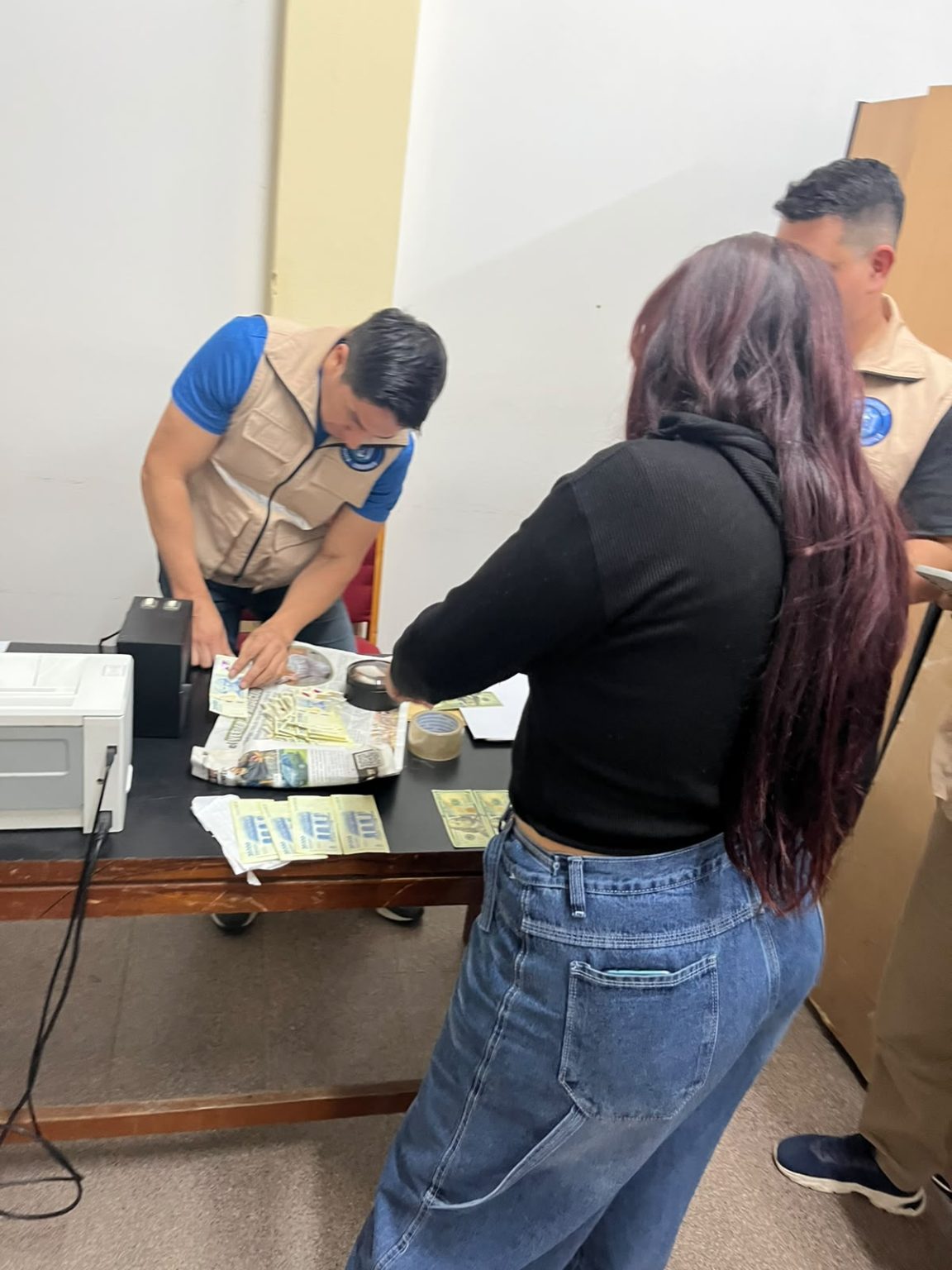 Una investigación por vehículos robados derivó en el secuestro de dinero presuntamente falso Una investigación por vehículos robados derivó en el secuestro de dinero presuntamente falso