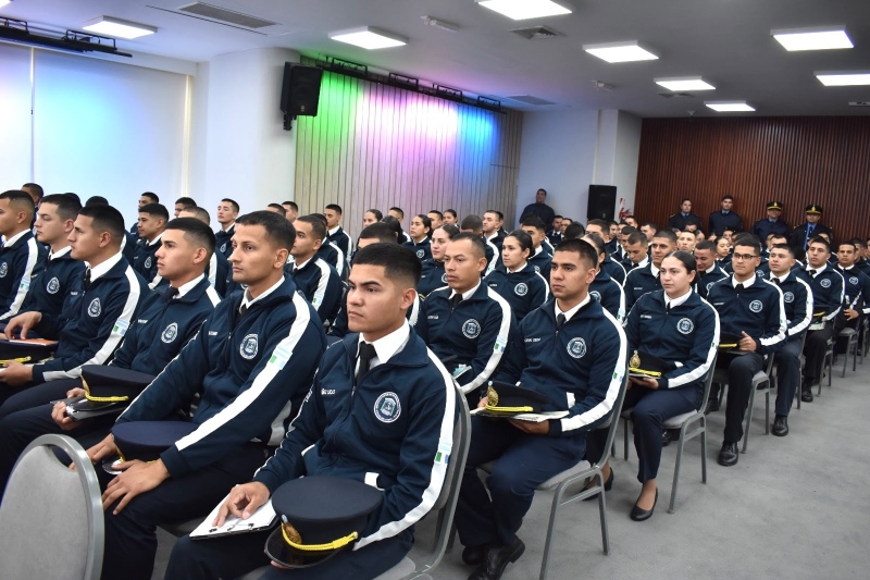En el marco del programa Fortaleza, capacitaron a futuros policías y penitenciarios para actuar frente a consumos problemáticos En el marco del programa Fortaleza, capacitaron a futuros policías y penitenciarios para actuar frente a consumos problemáticos