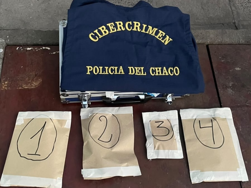 “Préstame tu abuelo”: un detenido y dos sospechosos buscados por una millonaria estafa contra jubilados chaqueños “Préstame tu abuelo”: un detenido y dos sospechosos buscados por una millonaria estafa contra jubilados chaqueños