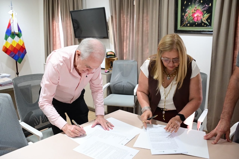 La Legislatura y la Municipalidad de Resistencia reafirmaron su compromiso para prevenir y abordar la violencia laboral La Legislatura y la Municipalidad de Resistencia reafirmaron su compromiso para prevenir y abordar la violencia laboral