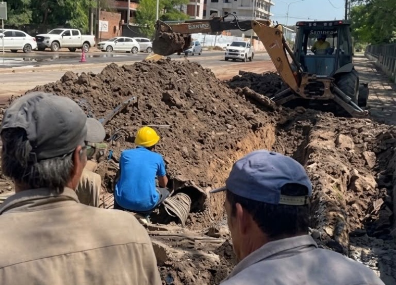 Tras la reparación de una cañería, se normalizó el servicio de agua potable en Villa Itatí Tras la reparación de una cañería, se normalizó el servicio de agua potable en Villa Itatí