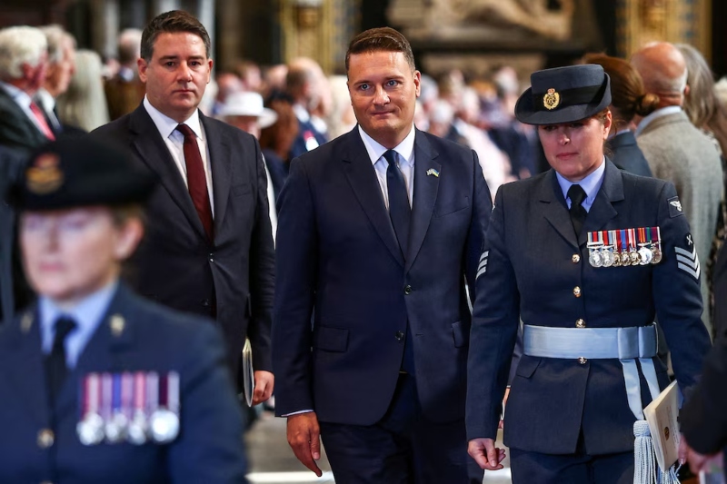 El secretario de Defensa del Reino Unido afirmó que están preparados para defender militarmente las Malvinas ante una acción argentina El secretario de Defensa del Reino Unido afirmó que están preparados para defender militarmente las Malvinas ante una acción argentina