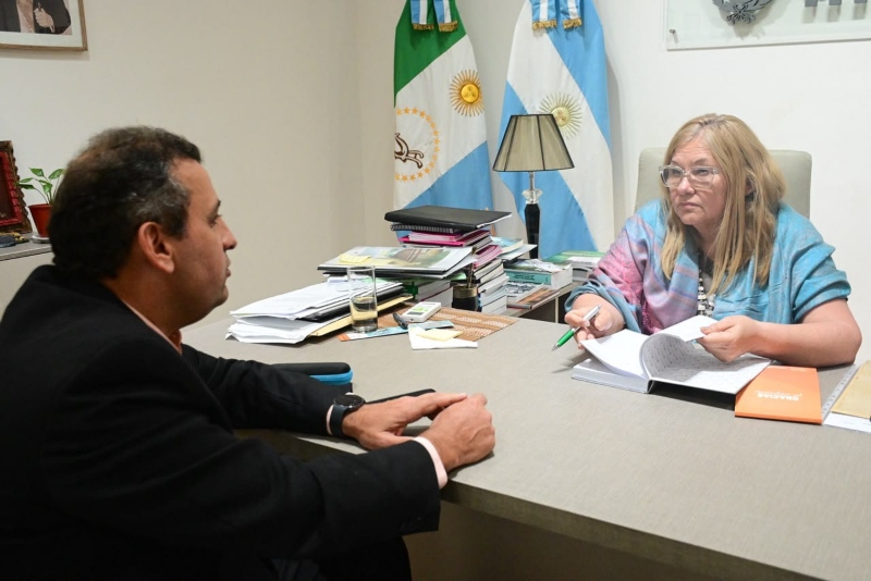 Carmen Delgado abordó una agenda de trabajo Ricardo Urturi, titular del Consejo de la Magistratura Carmen Delgado abordó una agenda de trabajo Ricardo Urturi, titular del Consejo de la Magistratura