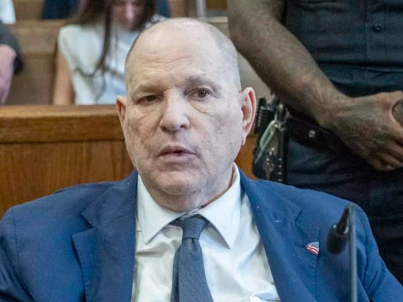 Harvey Weinstein, condenado a 15 años de prisión por un delito sexual cometido en 2006 en Nueva York Harvey Weinstein, condenado a 15 años de prisión por un delito sexual cometido en 2006 en Nueva York