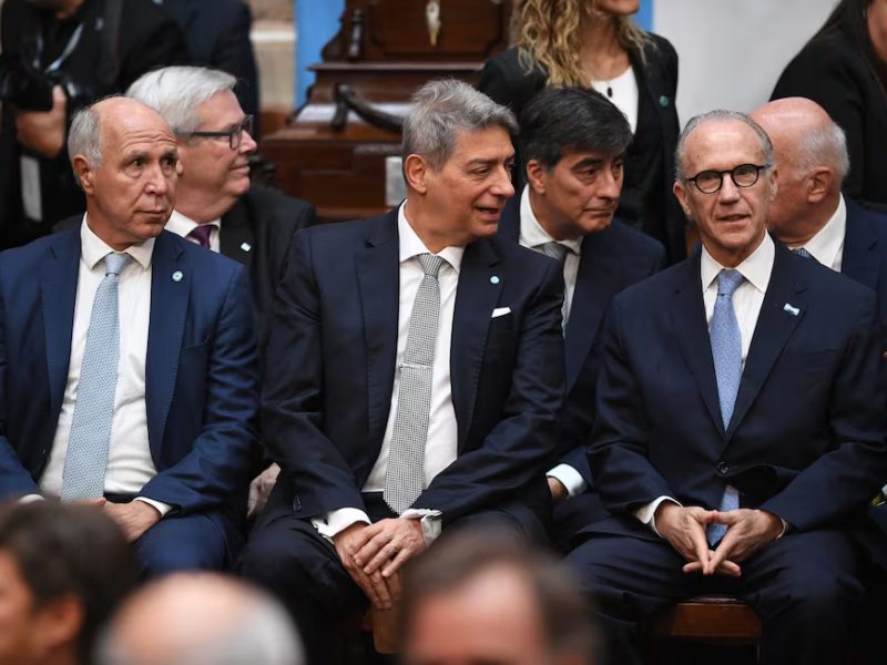 La Corte convoca a conjueces para un nuevo debate sobre la ley de tierras La Corte convoca a conjueces para un nuevo debate sobre la ley de tierras